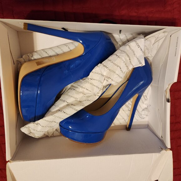 Women's Sz 6.5 Patent Blue 5" Platform Heels - Picture 2 of 4